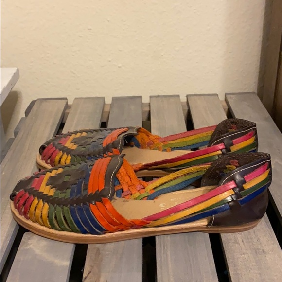 🌈 Huarache Sandals - Artesanias Alcazars - Picture 2 of 4